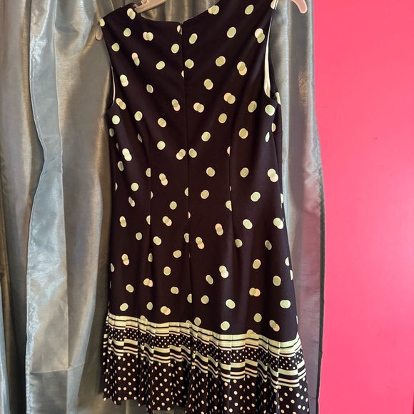 Sandra Darren Women’s Mint Green and Black Sheath Pleated Dress Size 12 - Picture 5 of 12